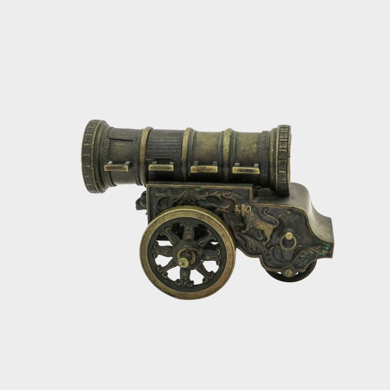 Russian bronze model of Tsar Cannon, side view